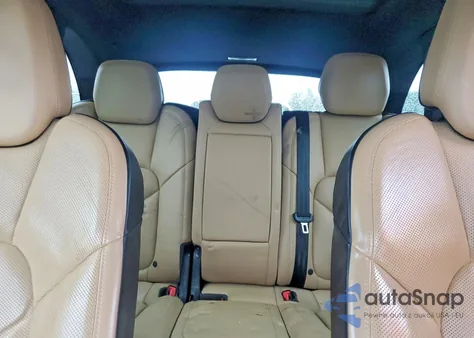 2017 Porsche Cayenne z USA, uszkodzony, nr VIN WP1AA2A24HKA89888